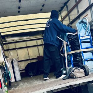 services-01 IMG 3566 300x300